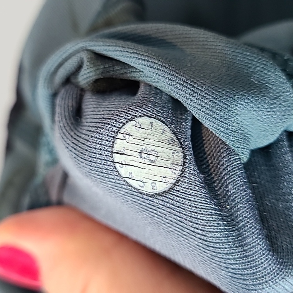 Lululemon Wunder Under Hi-Rise Tight Shibori Full-On Luxtreme 28 Size 8 - Picture 8 of 8